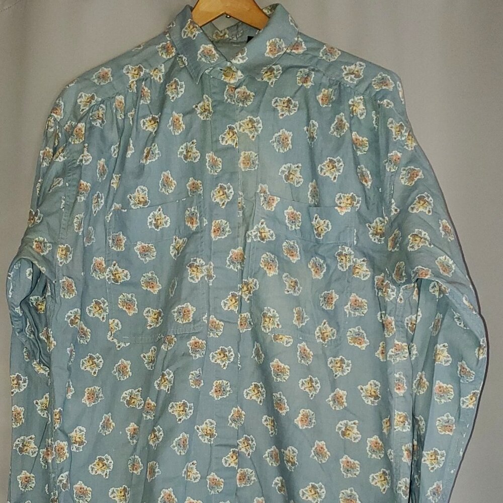 Vintage LIZ CLAIBORNE/LIZSPORT (Women's Blue Button Up Shirt With Flower Print)